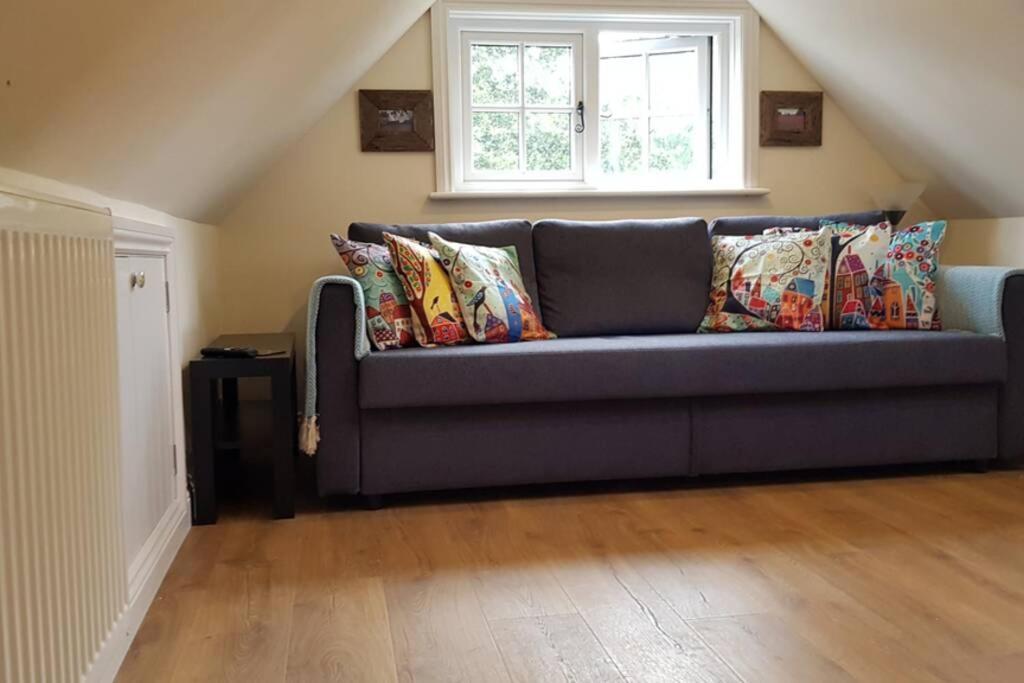 Riverside Lodge Pied A Terre Fordingbridge Exterior photo